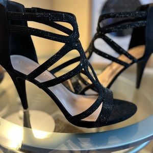 BNIB Kelly & Katie Black Sparkly Heels